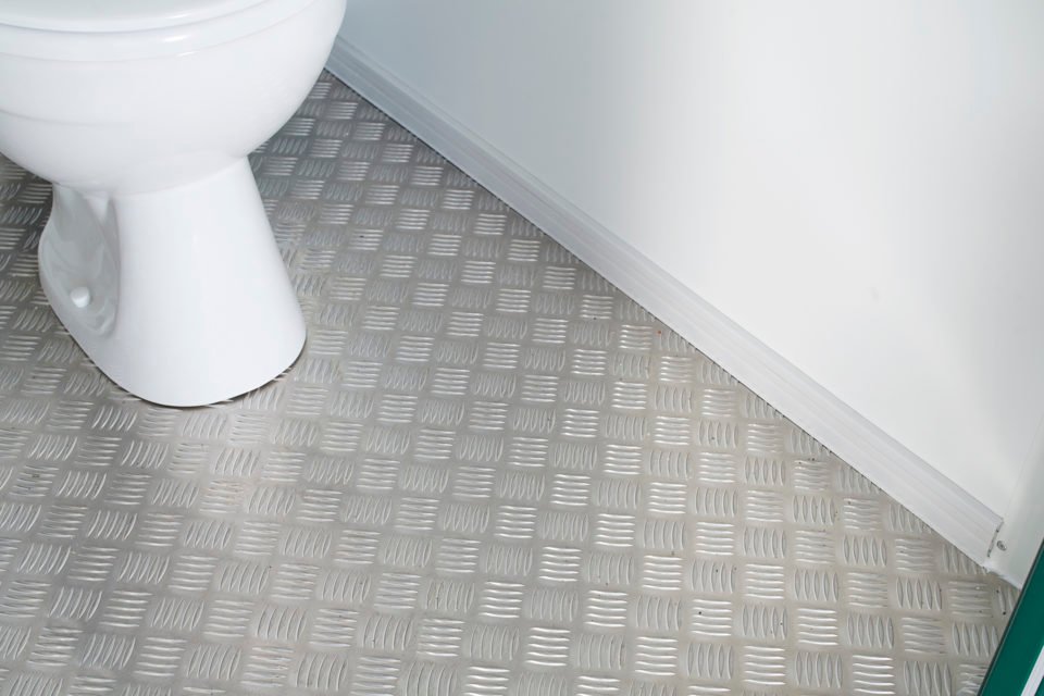 005-Double-Toilet-ral6005-detail4-960x640-1-1.jpg