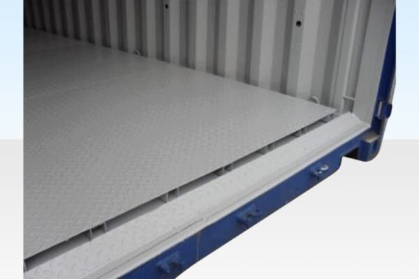 127-20ft-flat-floor-bunded-close-up-960x640-1-600x400-1.jpg
