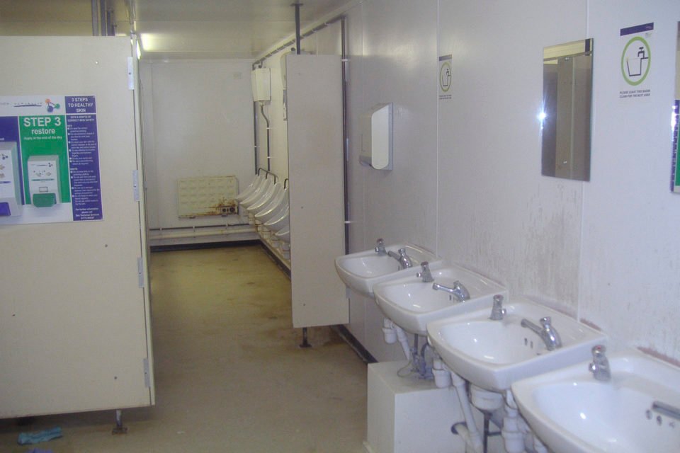 32-Toilet-Unit-960x640-1.jpg