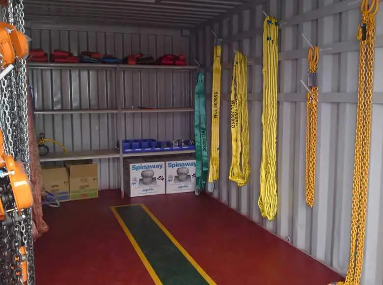 shipping-containers-tradeshow-displays-0012.webp